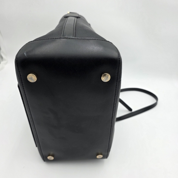 Michael Kors Black Hayes Bucket Bag - Picture 6 of 10